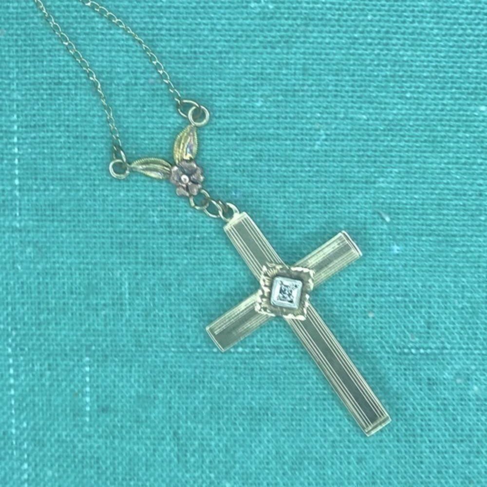 💝 VINTAGE Gold Cross
